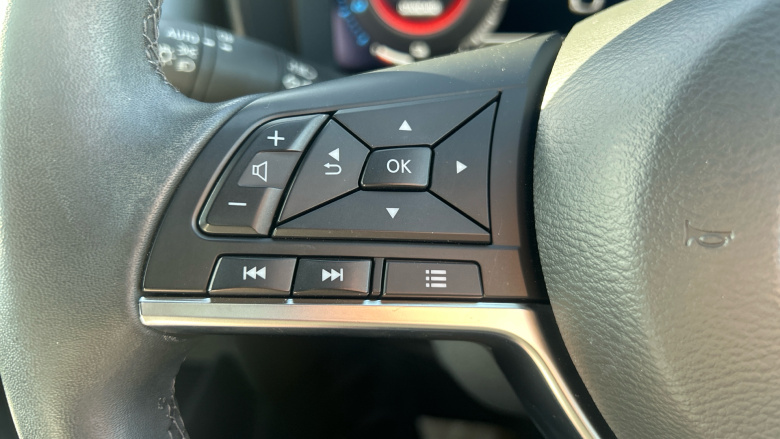 Nissan Juke 1.6 Hybrid N-Connecta 5dr Auto Hybrid Hatchback